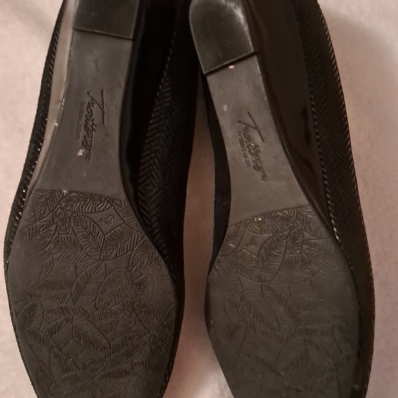 Trotters Lauren Patent Suede Mini Wedge Black 8W Tll0-00l - Picture 4 of 4